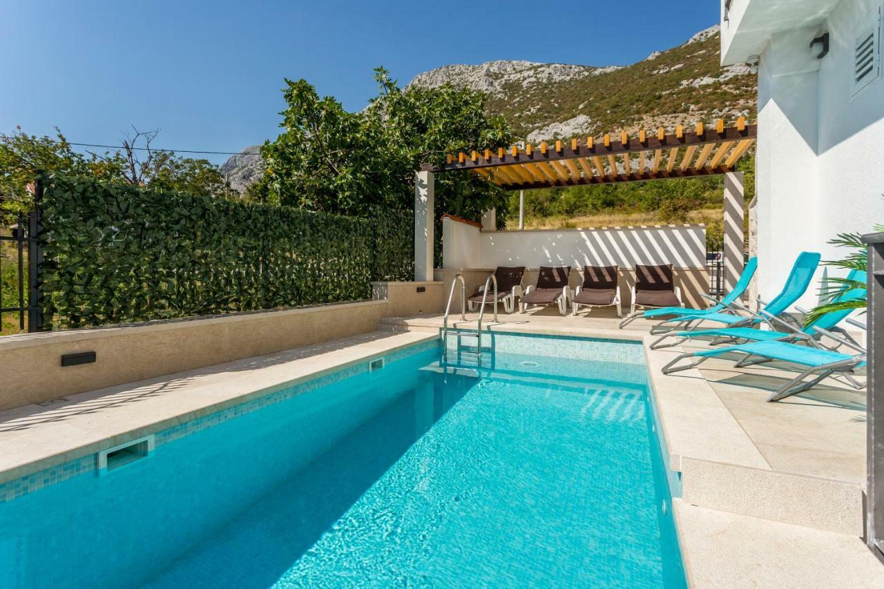 Ferienwohnung House Luce With Pool Čisla Exterior foto