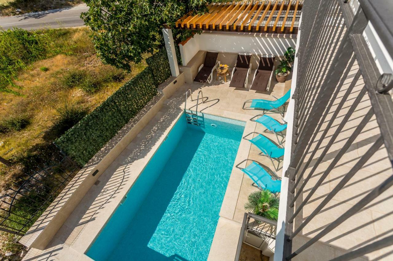 Ferienwohnung House Luce With Pool Čisla Exterior foto